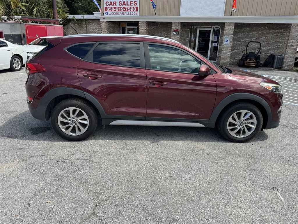 2017 Hyundai Tucson SE - Photo 8