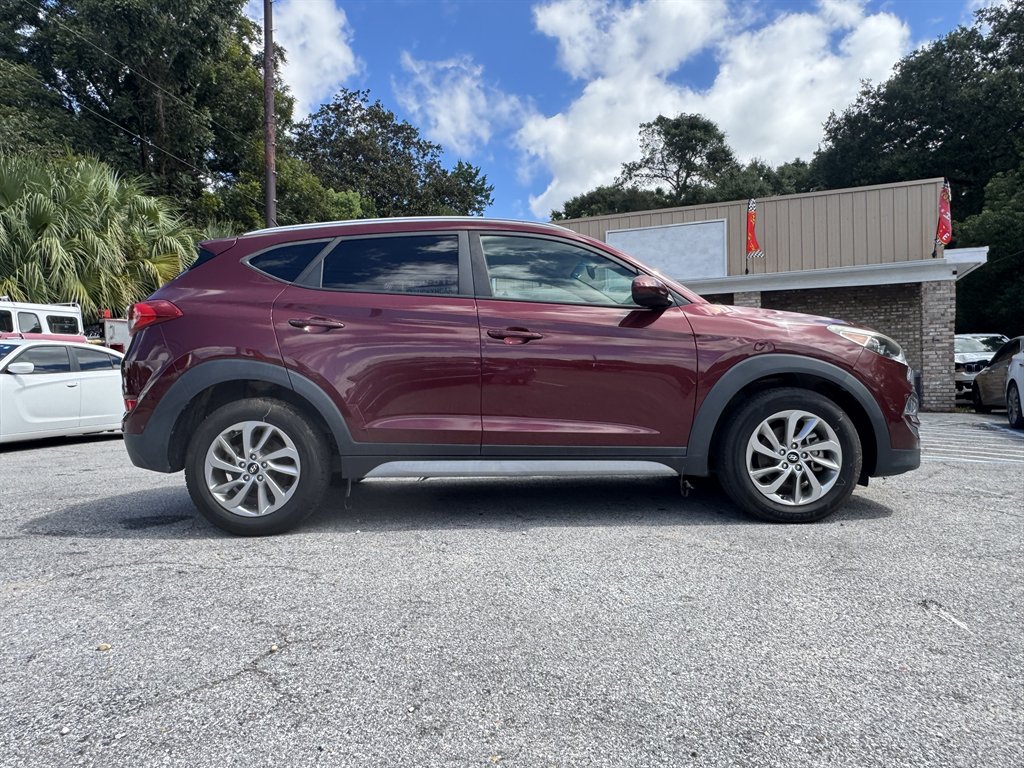 2017 Hyundai Tucson SE - Photo 7